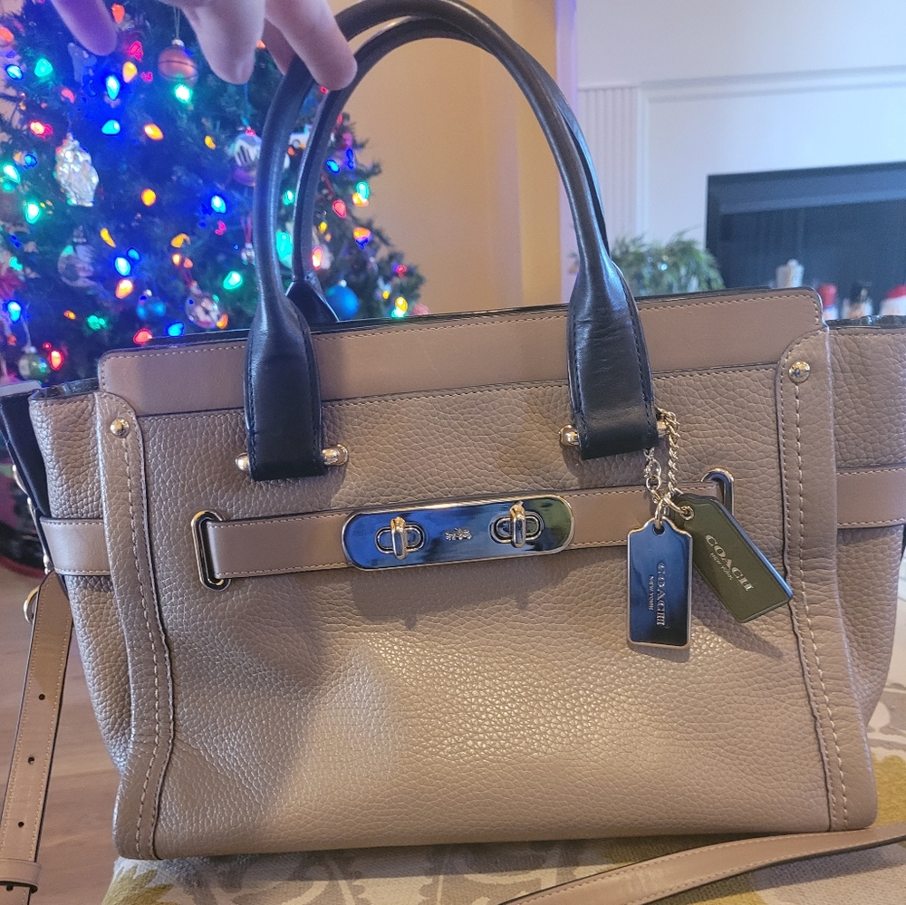Coach Swagger Color block